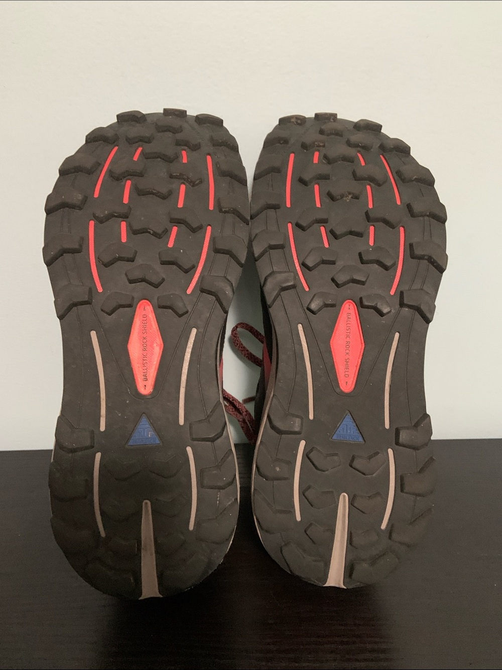 Brooks Cascadia 16 Sneakers size 8 Gray and Pink - Picture 6 of 10